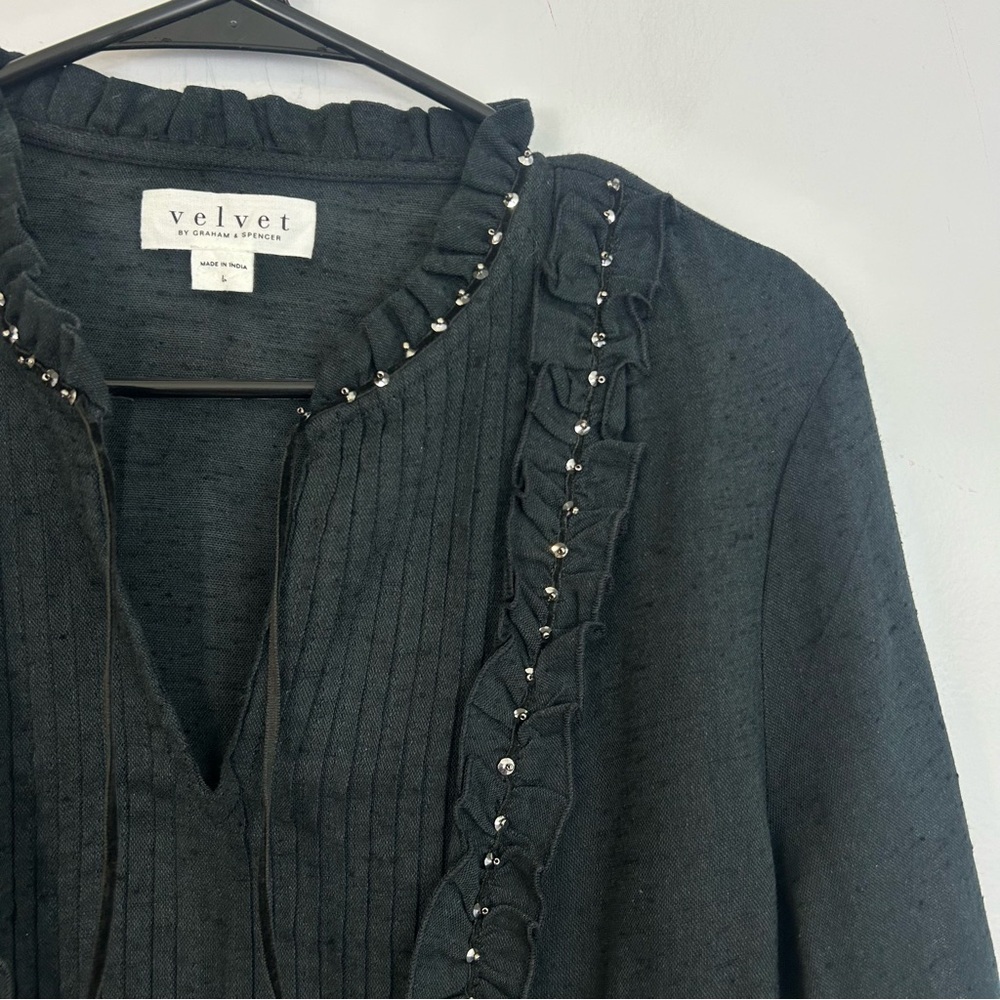 NWT Velvet by Graham & Spencer Black Ruffled Popover Studded Blouse/Top Large - Picture 5 of 12